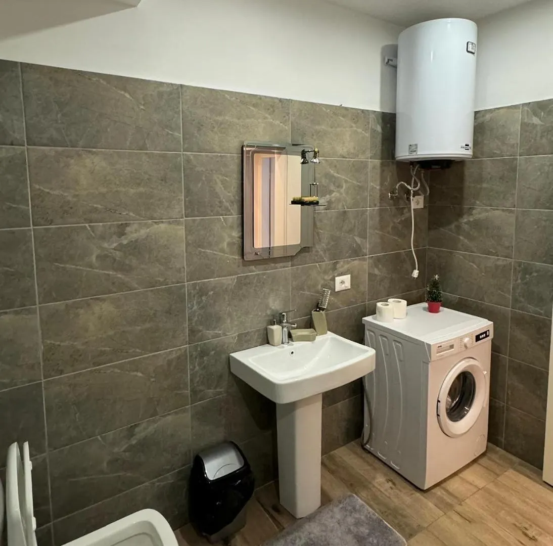 Urban Oasis 2 Apartment Tirana 0*,